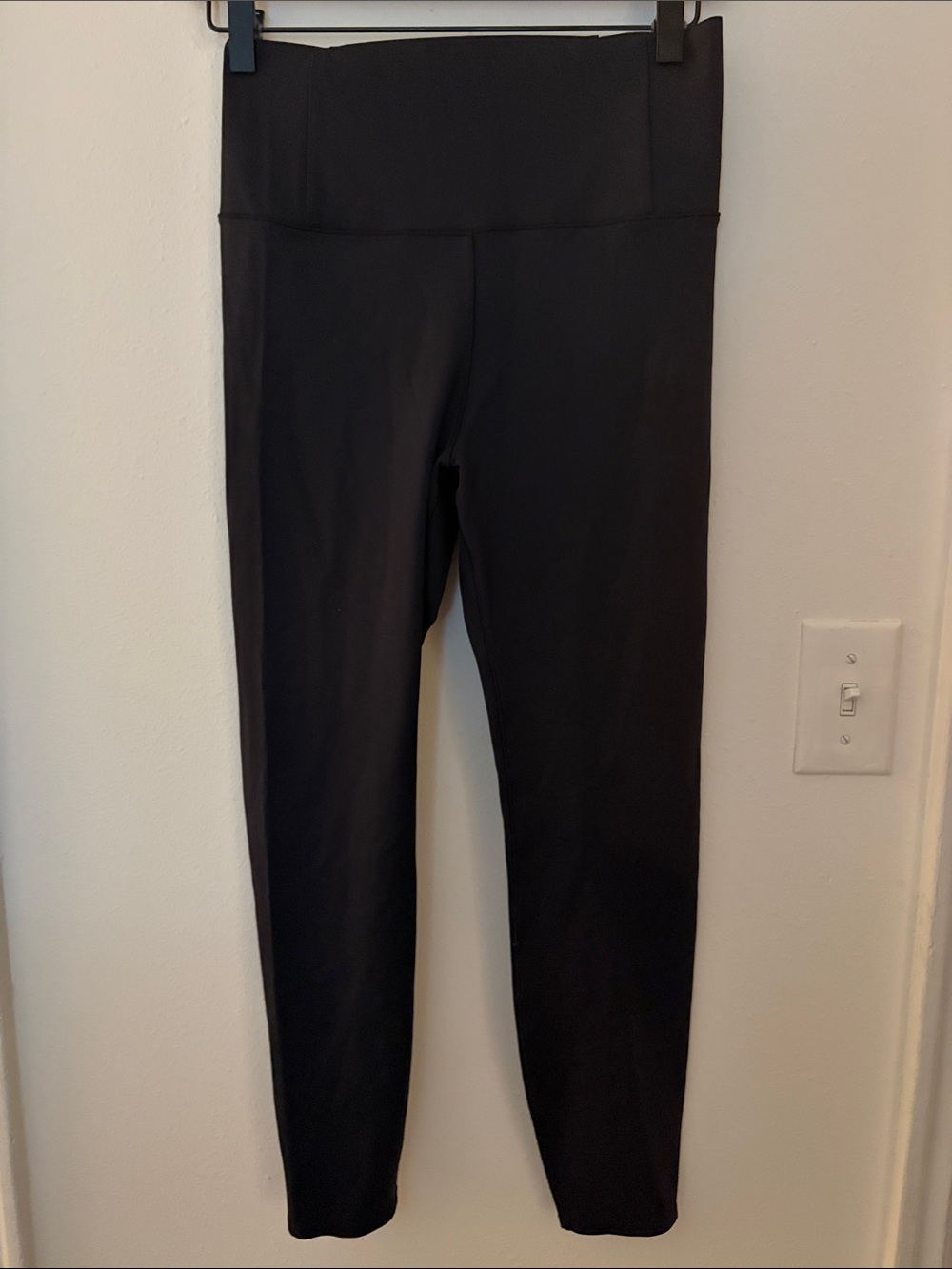 NWOT Vuori High-Rise Black Women's Leggings